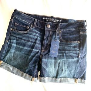 American Eagle Denim Shorts. Size 12. Lycra. NWT.